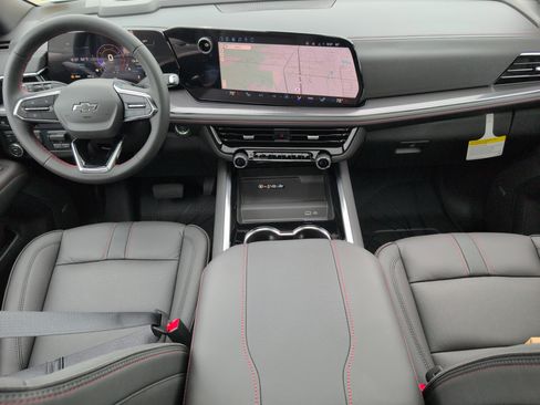 New 2026 Chevrolet Suburban RST image 32