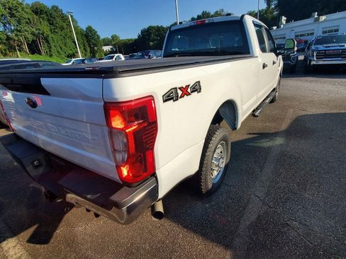 Used 2022 Ford F250 XL w/ Power Equipment Group AWD/4WD image 9