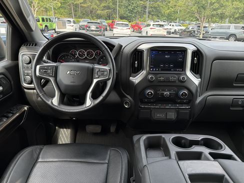 Used 2022 Chevrolet Silverado 1500 RST AWD/4WD image 22