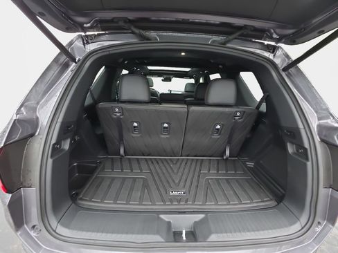 Certified 2025 Honda Pilot Black Edition image 23