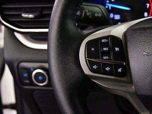 Used 2023 Ford Explorer XLT w/ Equipment Group 202A image 21