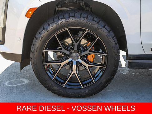 Used 2021 Cadillac Escalade ESV Sport w/ Driver Assist Tech Package AWD/4WD image 9