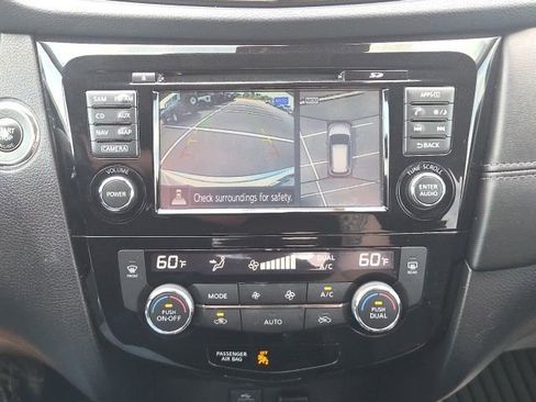 Used 2017 Nissan Rogue SL w/ SL Premium Package FWD image 31