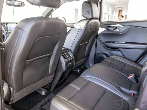 Used 2021 Chevrolet Blazer LT image 32