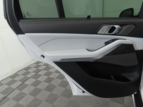 New 2026 BMW X5 sDrive40i image 26