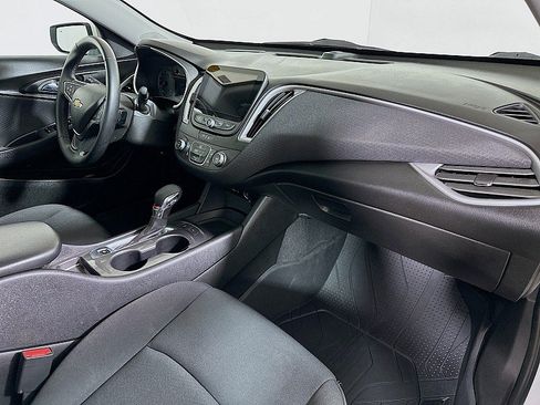 Used 2024 Chevrolet Malibu RS w/ LPO, Floor Liner Package FWD image 28