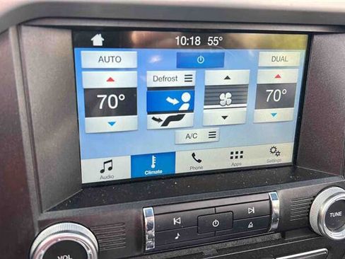 Used 2017 Ford Mustang Premium image 19