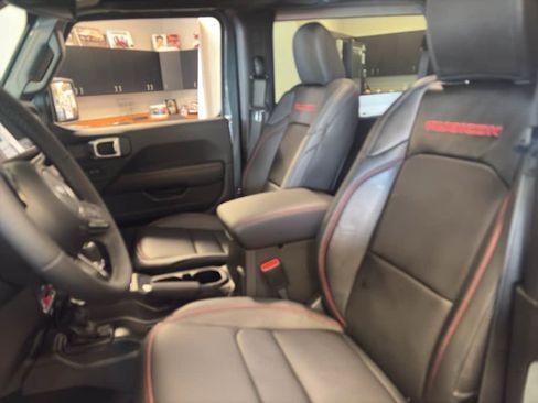 Used 2026 Jeep Wrangler Rubicon image 9