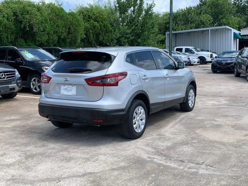 Used 2020 Nissan Rogue Sport S FWD image 7