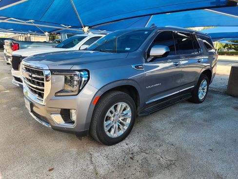 Used 2021 GMC Yukon SLT RWD image 2
