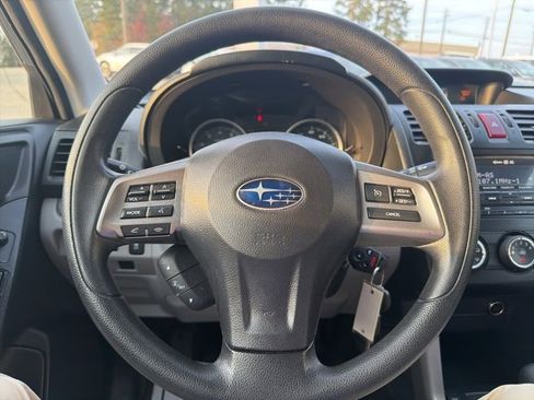 Used 2015 Subaru Forester 2.5i Premium w/ All-Weather Package image 19