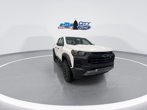 New 2025 Chevrolet Colorado Trail Boss image 2