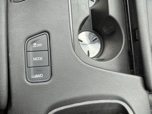 Used 2017 Cadillac XT5 Platinum w/ Driver Assist Package image 35