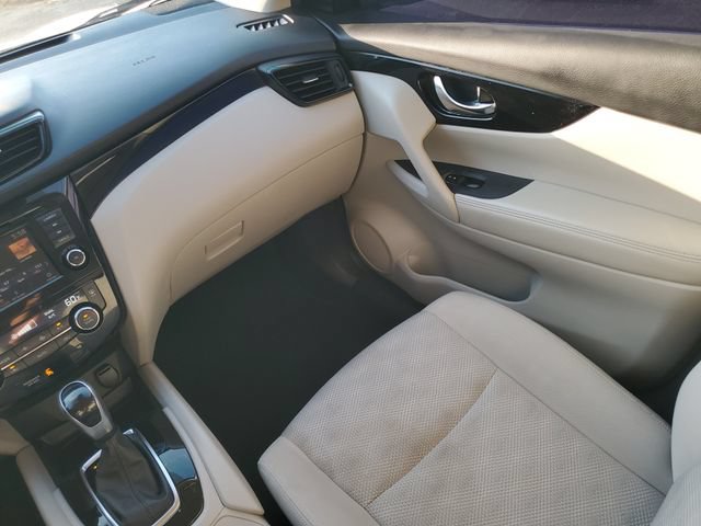 Used 2020 Nissan Rogue Sport SV FWD image 15