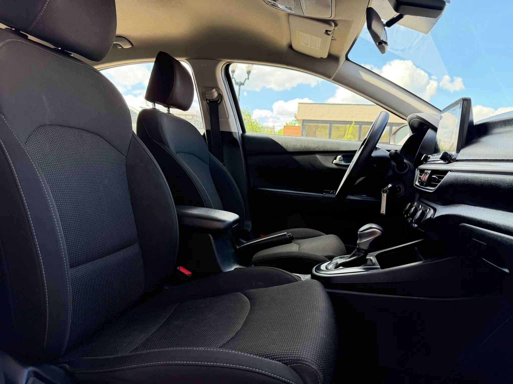 Used 2020 Kia Forte LXS FWD image 16