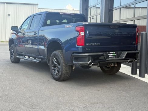 Used 2021 Chevrolet Silverado 1500 LT Trail Boss w/ Convenience Package II AWD/4WD image 3