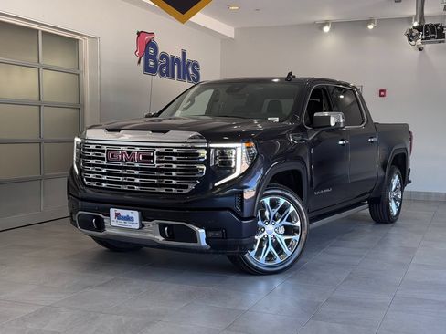 Certified 2022 GMC Sierra 1500 Denali w/ Denali Reserve Package AWD/4WD image 2