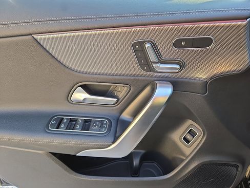 Used 2025 Mercedes-Benz CLA 250 4MATIC image 13