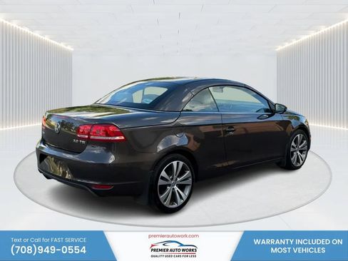 Used 2013 Volkswagen Eos Lux FWD image 4
