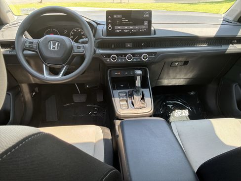 Used 2026 Honda CR-V EX image 28