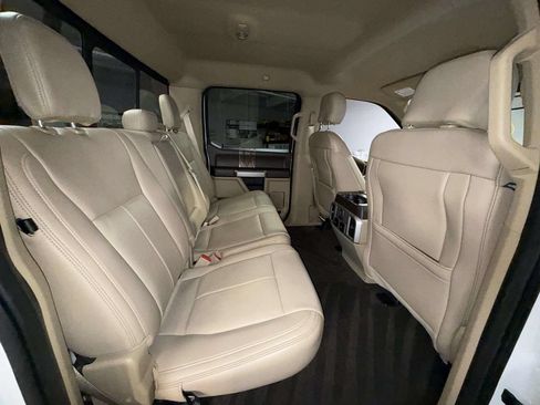 Used 2020 Ford F150 Lariat w/ Equipment Group 502A Luxury AWD/4WD image 16