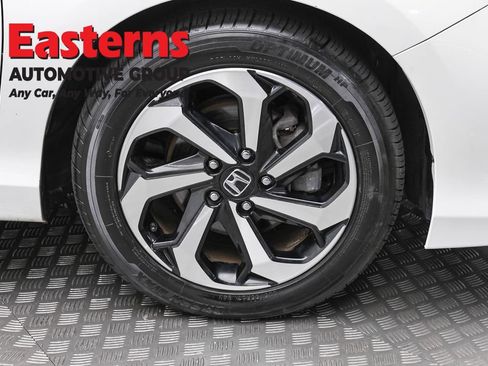 Used 2017 Honda Accord EX-L image 32