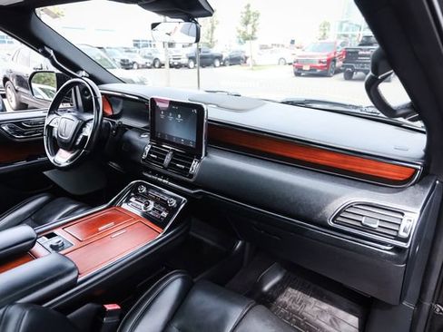 Used 2018 Lincoln Navigator Reserve w/ Technology Package AWD/4WD image 54