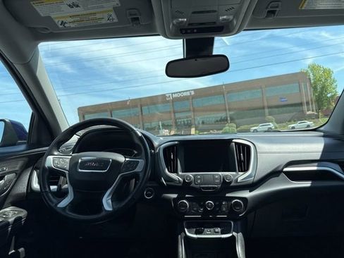 Used 2022 GMC Terrain SLT w/ Tech Package AWD/4WD image 28