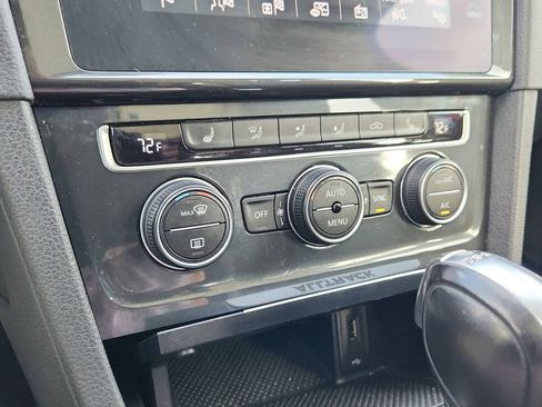 Used 2019 Volkswagen Golf Alltrack SEL image 28