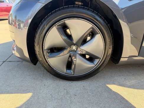 Used 2020 Tesla Model 3 Long Range AWD/4WD image 45