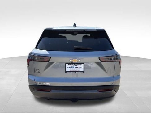 Used 2025 Chevrolet Equinox LT w/ Safety and Technology Package FWD image 10