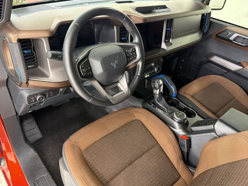 Used 2022 Ford Bronco Outer Banks AWD/4WD image 4