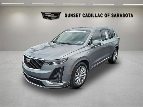 Certified 2024 Cadillac XT6 Premium Luxury w/ Technology Package FWD image 8