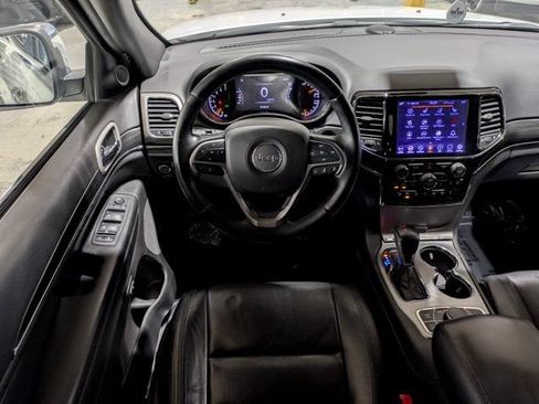 Used 2020 Jeep Grand Cherokee Limited w/ Luxury Group II AWD/4WD image 17