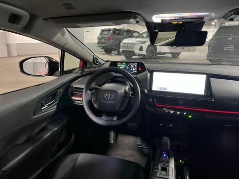 New 2026 Toyota Prius Plug-In Hybrid FWD image 39