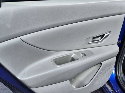 Certified 2023 Hyundai Elantra SEL w/ Convenience Package FWD image 12