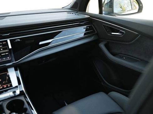 New 2026 Audi SQ7 Premium Plus image 29