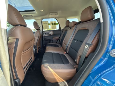 Used 2025 Ford Bronco Sport Outer Banks w/ Outer Banks Tech Package+ AWD/4WD image 25