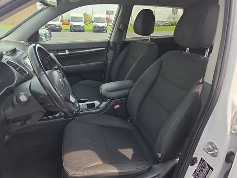 Used 2014 Kia Sorento LX AWD/4WD image 27