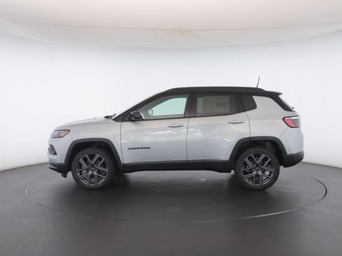 New 2026 Jeep Compass Limited image 17