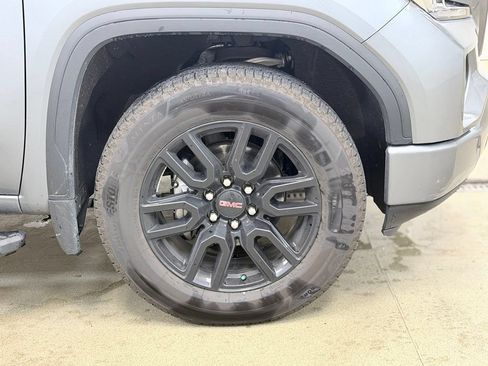 Used 2019 GMC Sierra 1500 Elevation w/ Elevation Value Package AWD/4WD image 4