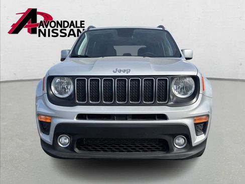 Used 2019 Jeep Renegade Latitude w/ Popular Equipment Group image 5