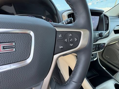 Used 2024 GMC Terrain Denali w/ Denali Premium Package AWD/4WD image 23
