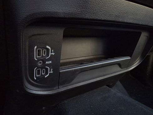 Used 2024 RAM 2500 Tradesman w/ Chrome Appearance Group image 19