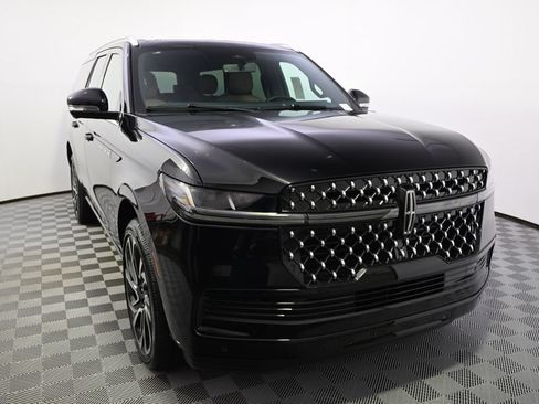 New 2027 Lincoln Navigator L Black Label AWD/4WD image 9