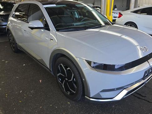 Used 2024 Hyundai Ioniq 5 Limited RWD image 3