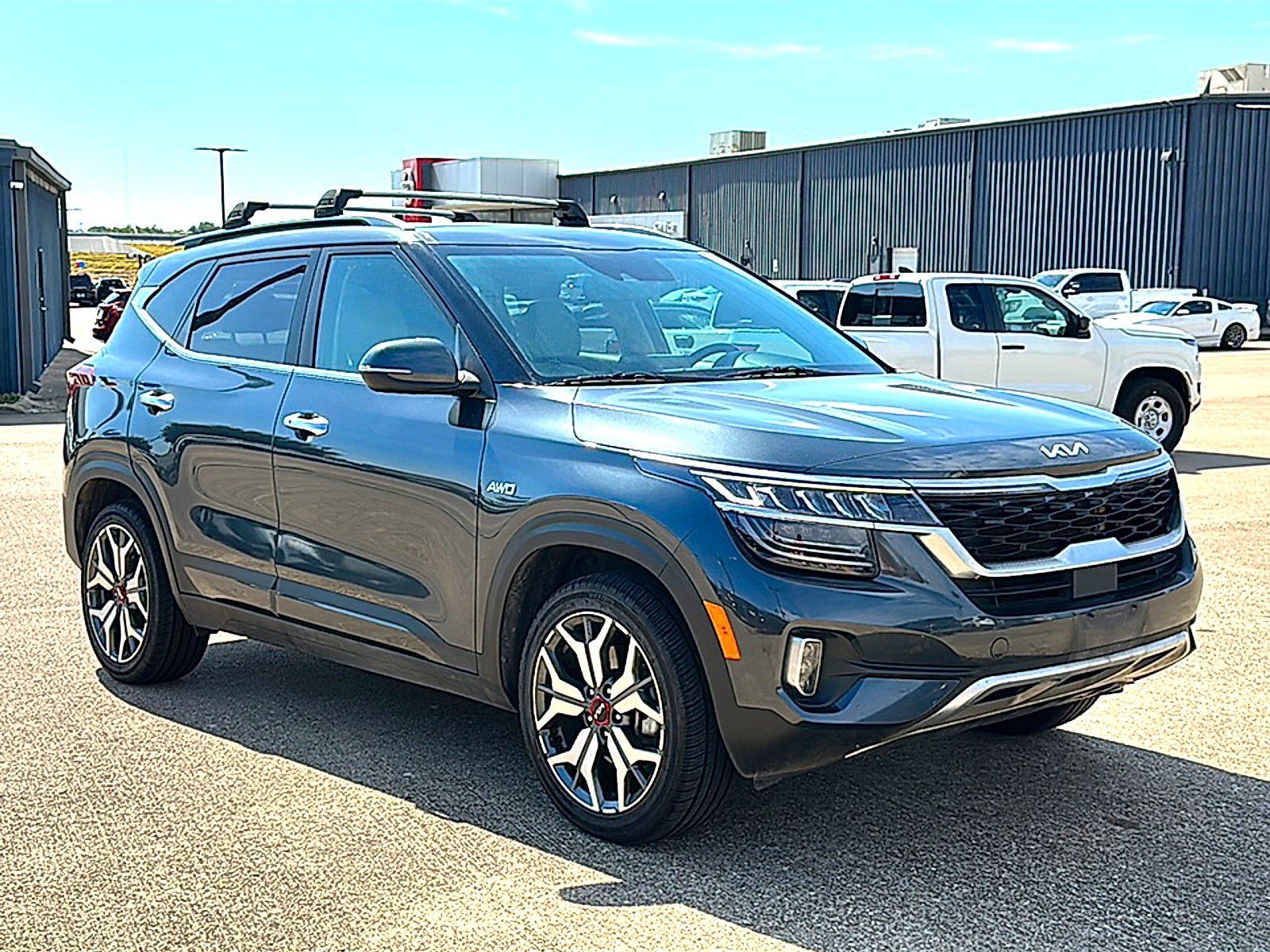 Used 2023 Kia Seltos SX AWD/4WD image 9