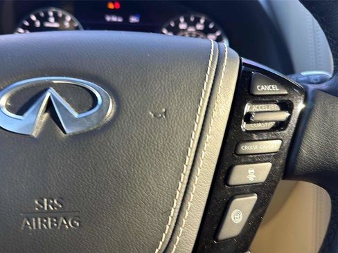 Used 2021 INFINITI QX80 Sensory w/ All-Season Package image 18