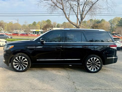 Used 2024 Lincoln Navigator Reserve image 8