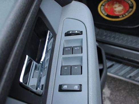 Used 2012 Ford F150 XLT w/ XLT Chrome Pkg image 12